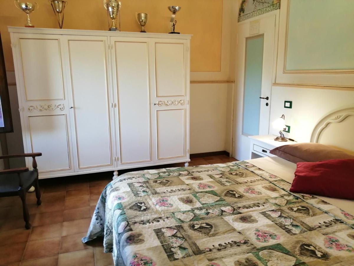 B&B San Nicola Serramazzoni Exteriér fotografie