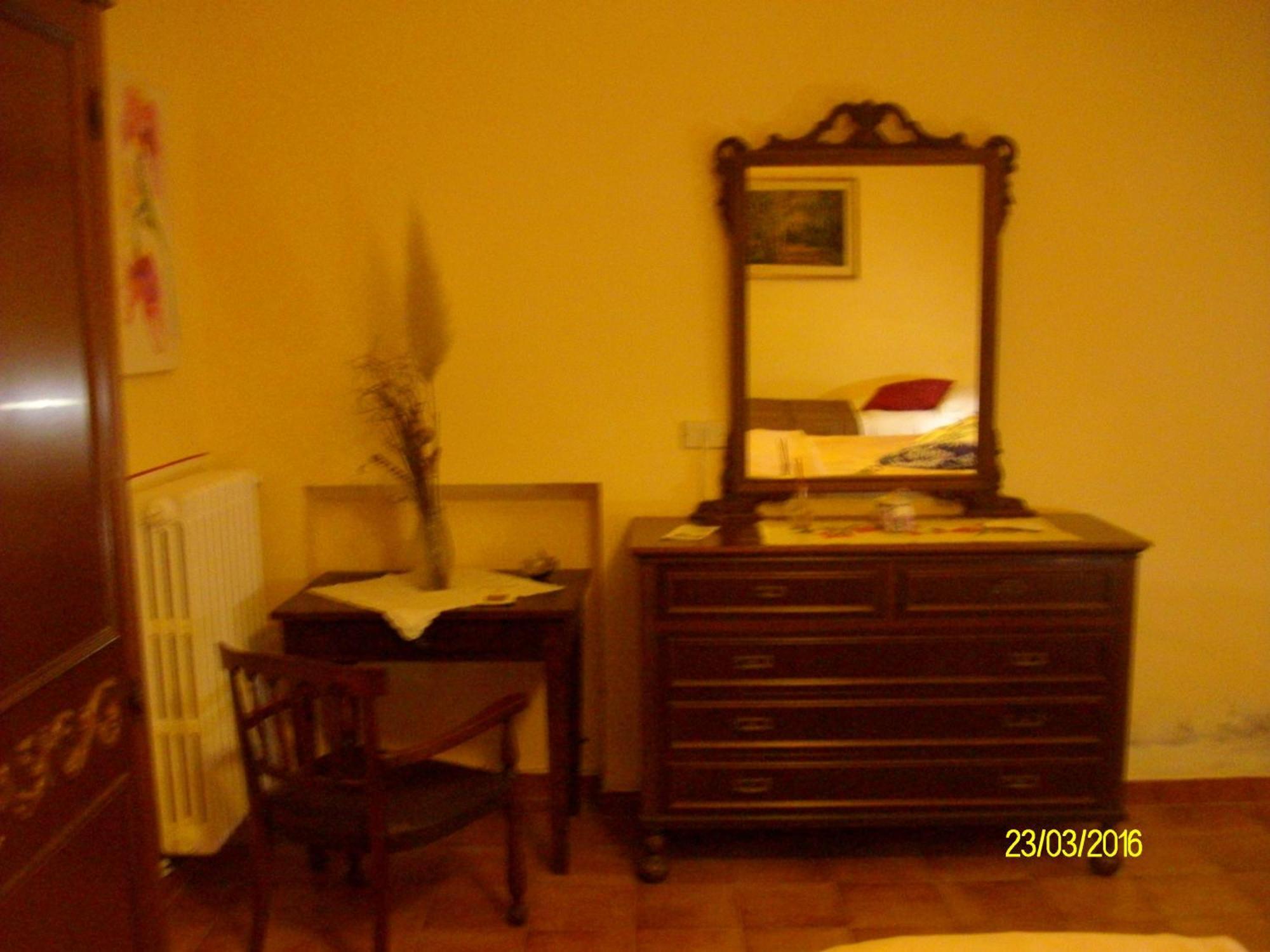 B&B San Nicola Serramazzoni Exteriér fotografie