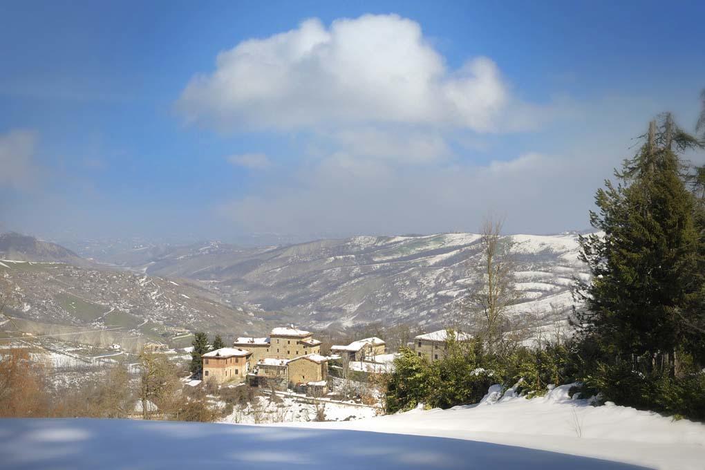 B&B San Nicola Serramazzoni Exteriér fotografie